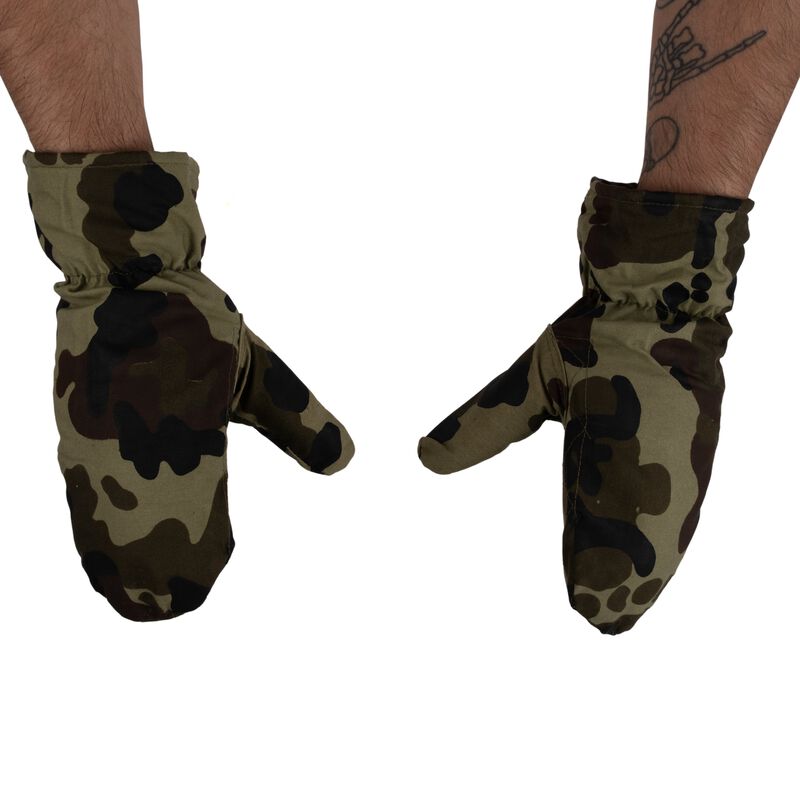 Romanian Camo Trigger Mitten image number 0