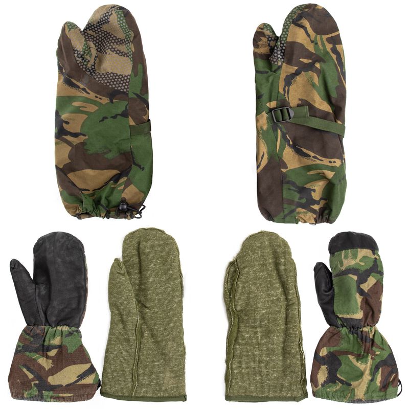 Dutch Army Woodland Extreme Cold Weather 3-Piece Mitten set image number 0