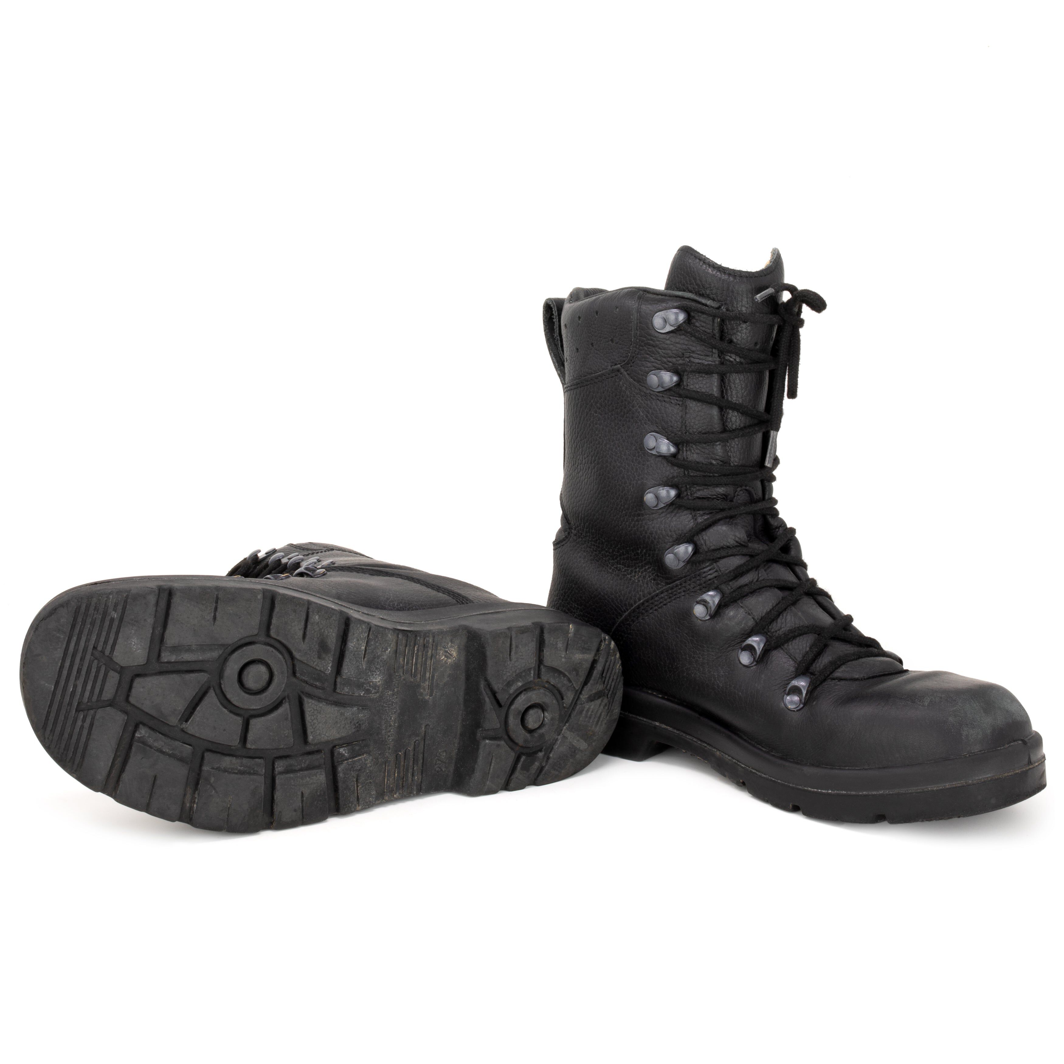 Army para boots store