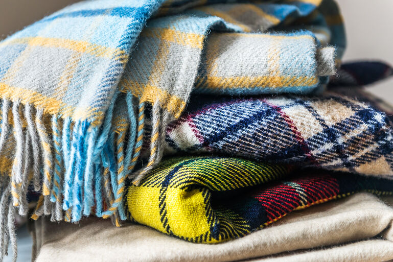 Why You Need a Wool Blanket For Your Next Picnic