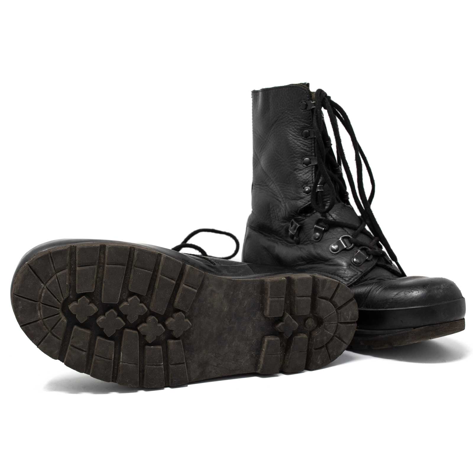 Swiss military shoes 2025